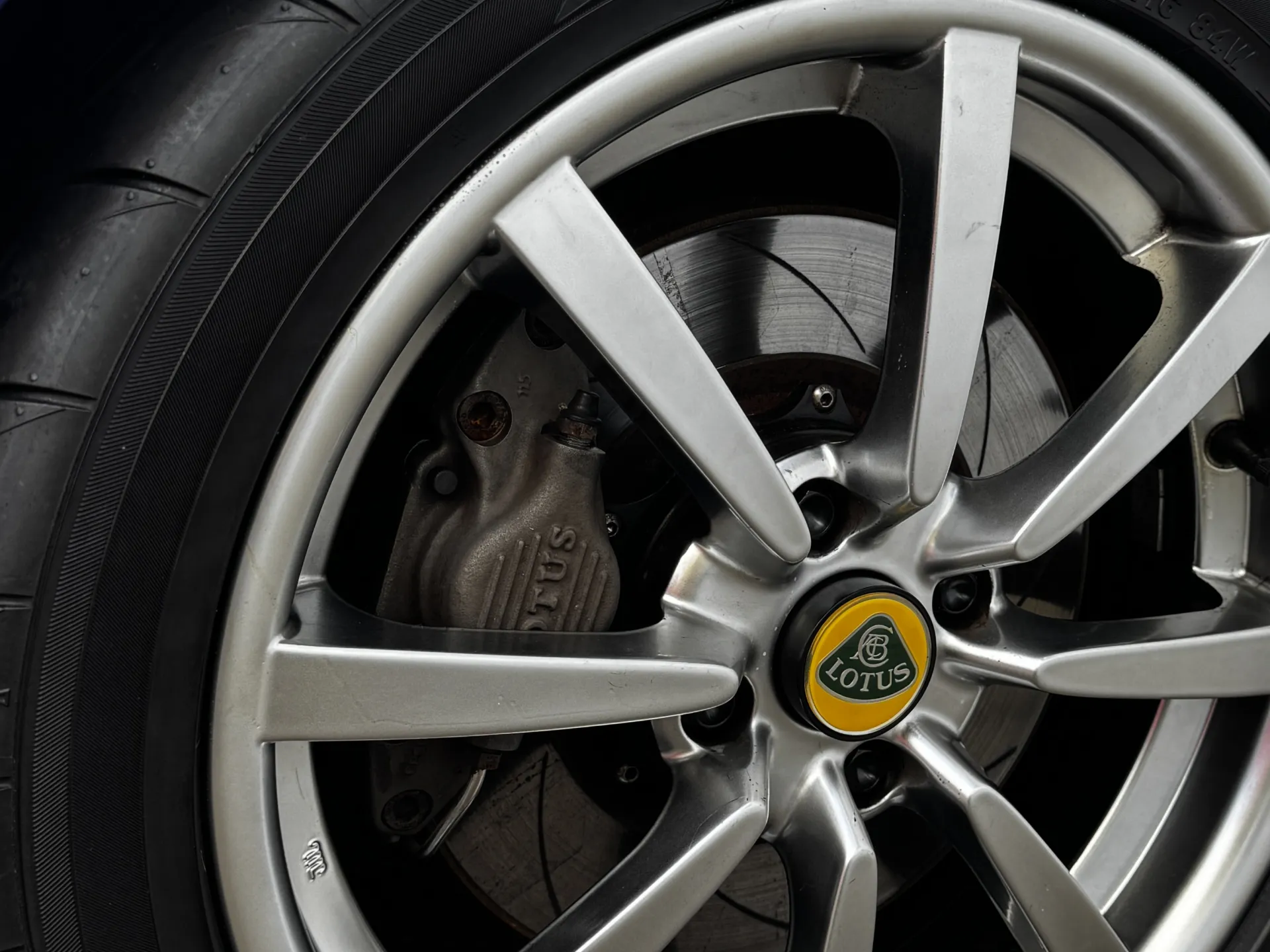 Lotus Wheel Centre Caps